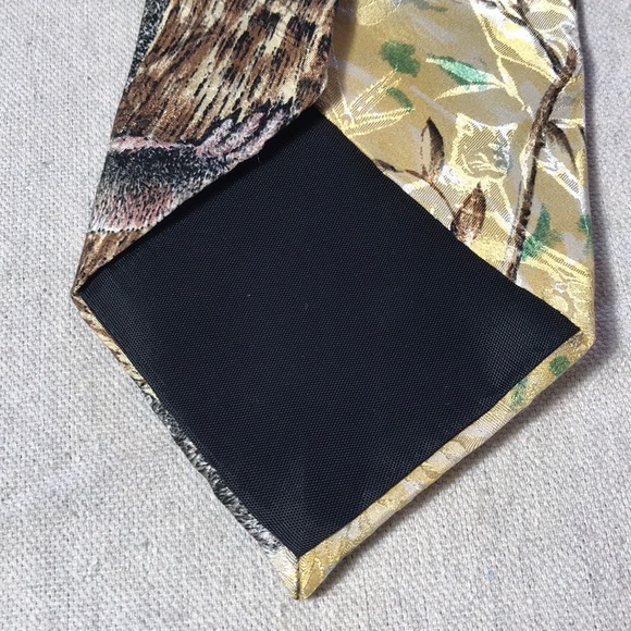 Endangered Species Tie - Picture 7 of 7